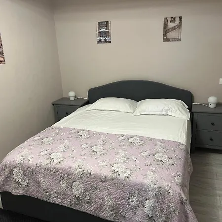 Hotel de apartamente Azza Bucureşti